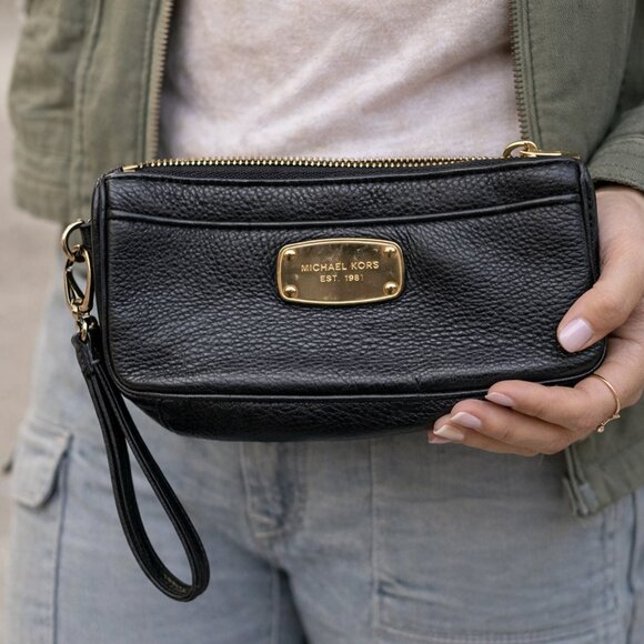 Michael Kors Handbags - Michael Kors Black Pebbled Leather Wristlet Clutch Bag – Gold Plate Logo, Zip
